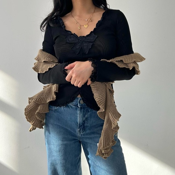 Gold Knit Ruffle Scarf - Picture 2 of 4